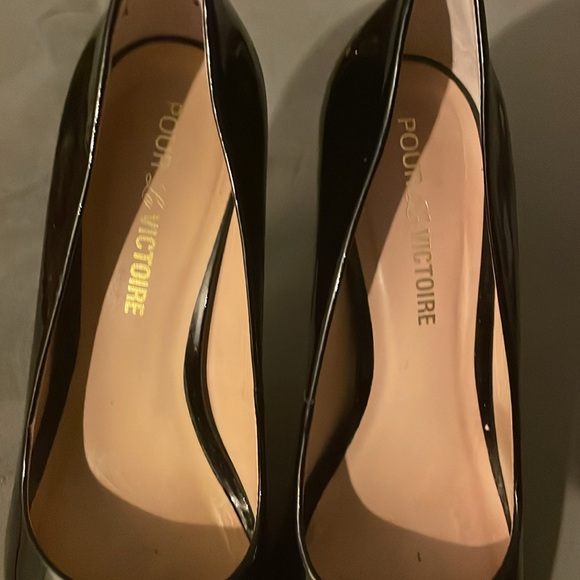 Pantent Leather Peep Toe Pumps - Picture 4 of 10